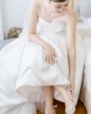 Bella Belle bride Jia Ling looked amazing in Frances crystal wedding shoes with a timeless silk wedding gown