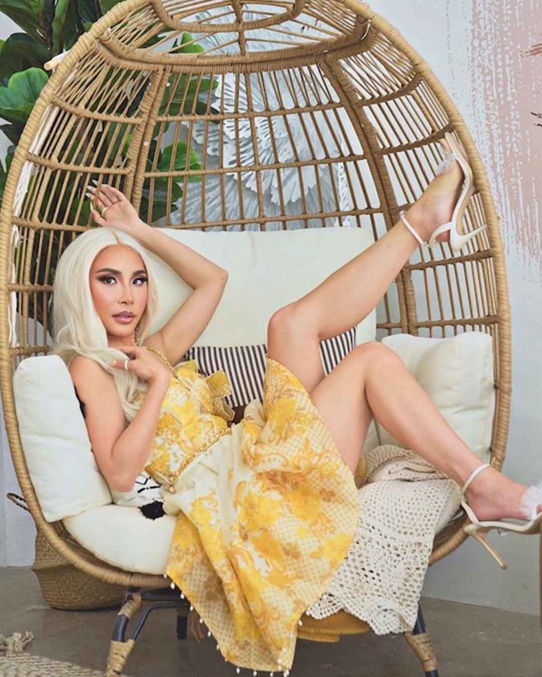 Abigail Spenser Hu bella belle shoes