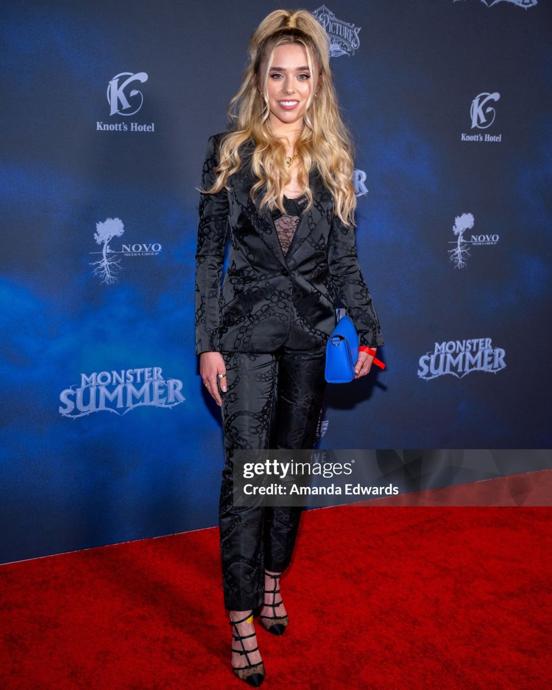 Actress Jenna Davis wears 'Rita'