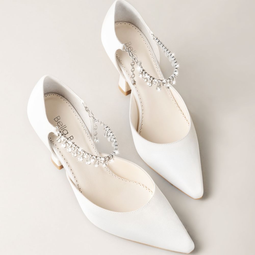 ホワイトフリルシュシュ bella Regina Silk Bridal Pumps with Crystal Strap | Bella Belle