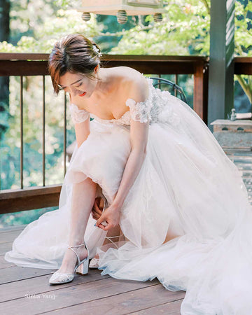 bella-belle-abigail-lace-block-heels-with-tulle-wedding-dress