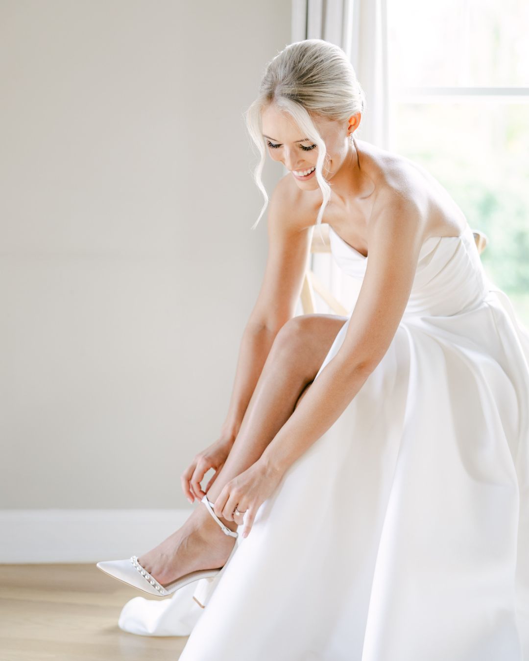 bella belle brides rebecca wearing emery pearl block heels
