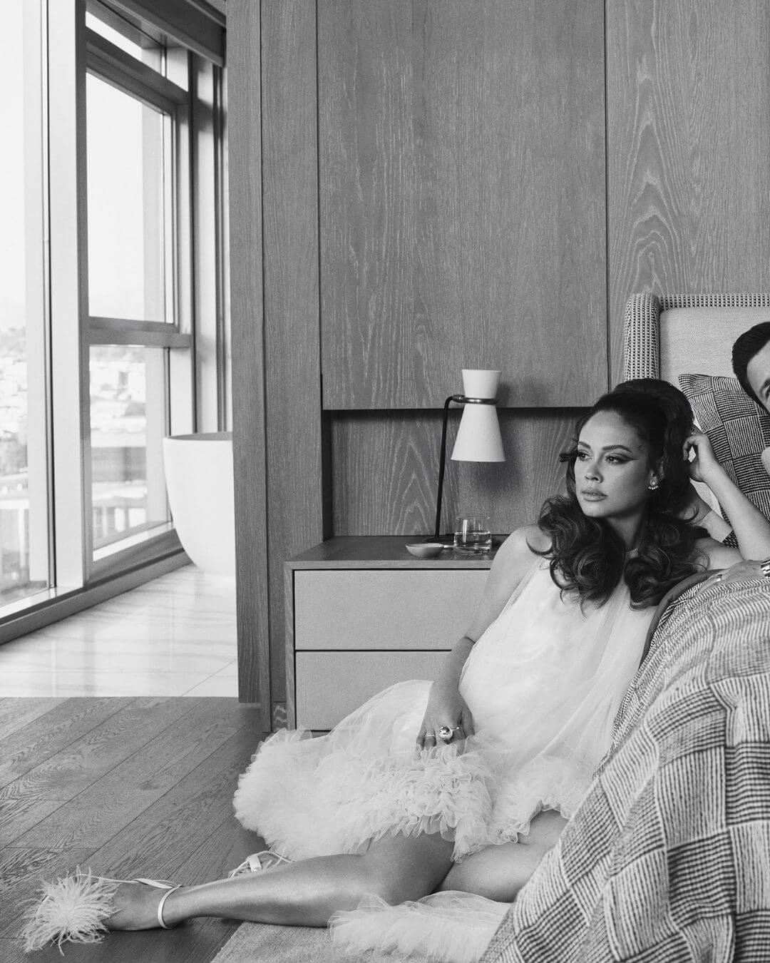 digital influencer Vanessa Lachey wearing Bella Belle