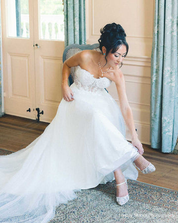what color heels to wear with ivory dress How To Choose Wedding Shoes To Match Your Bridal Gown