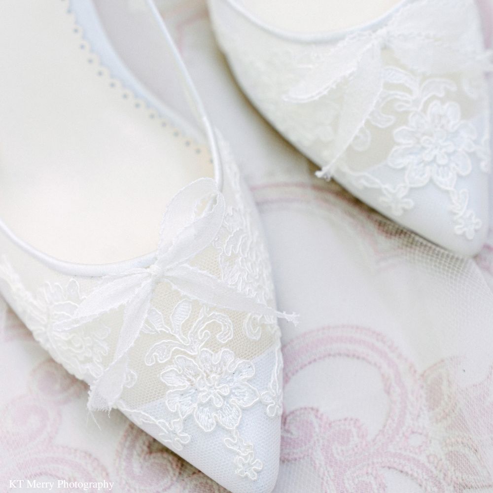 12 Beautiful and Comfortable Low Heel Wedding Shoes You Can Actually Wear  All Day | Beautiful wedding shoes, Wedding shoes, Wedding accessories shoes